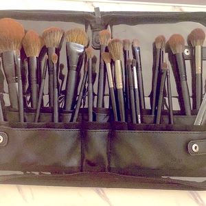 COPY - Morphe Brush Set with Case
